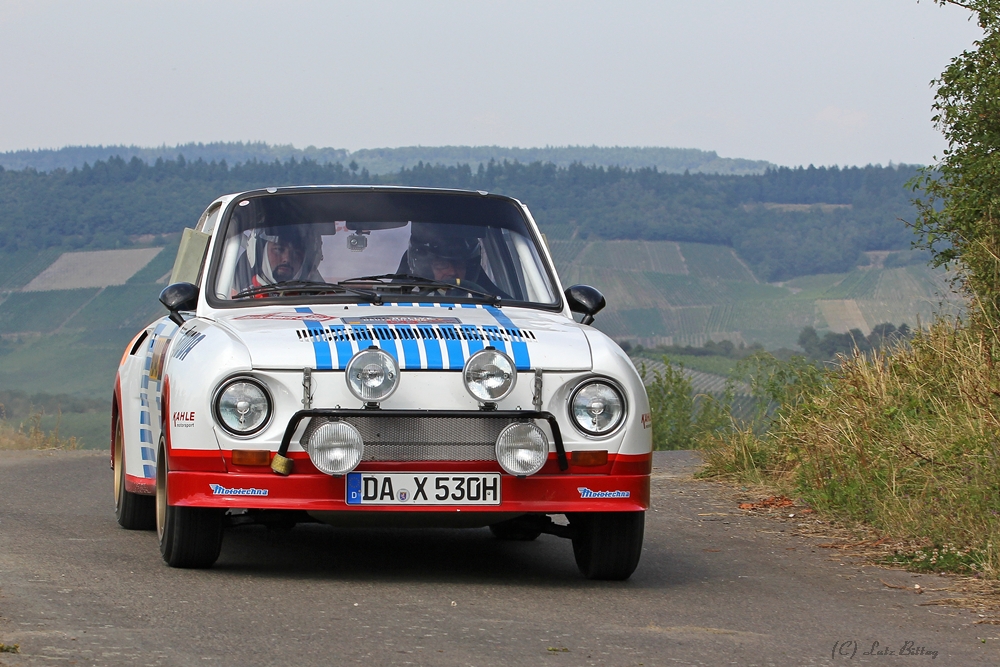 Matthias Kahle im Skoda 130 RS (natürlich mit Lampenbaum)