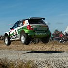 Matthias lässt den Skoda fliegen