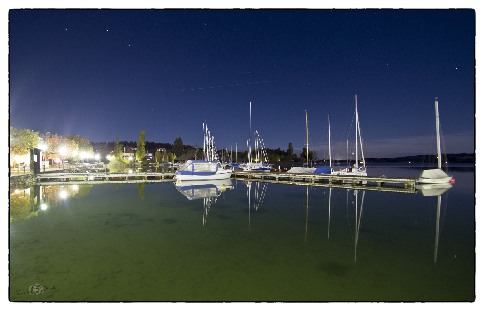 Mattsee bei Nacht