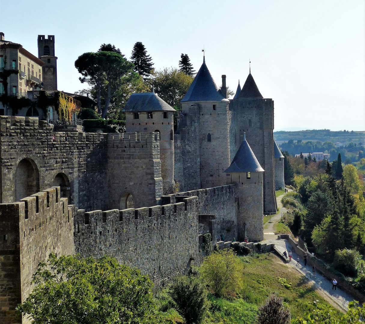 Mauer der Cité von Carcassonne