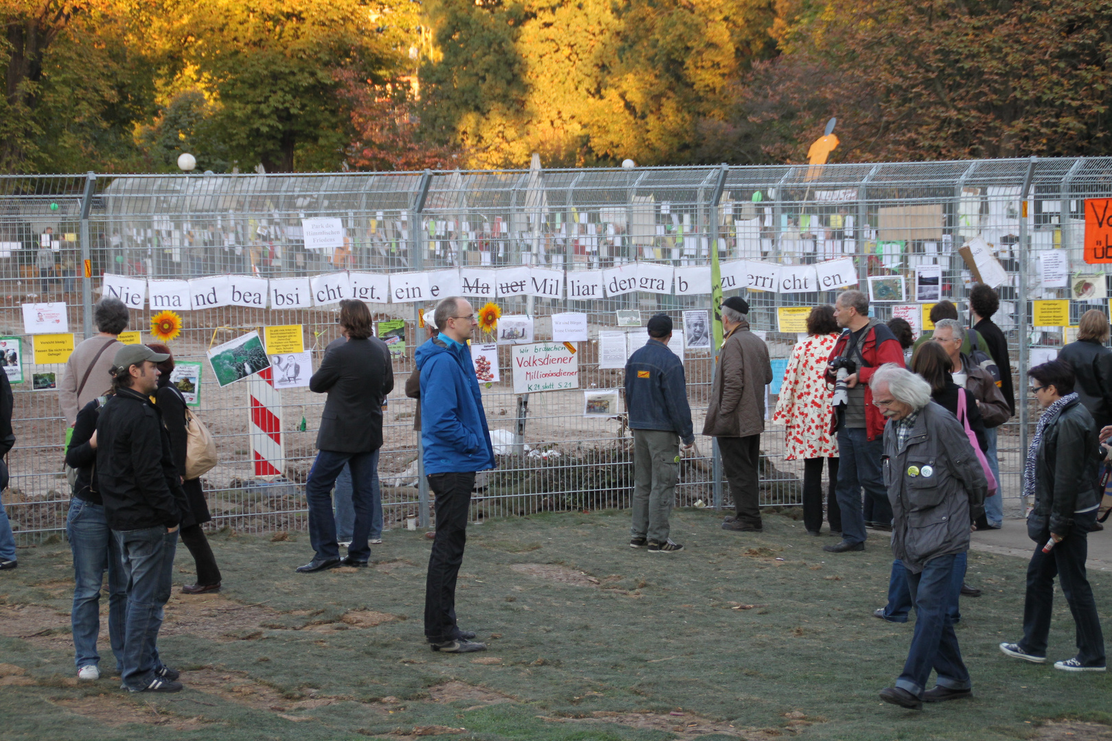 MAUER Milliardengrab Stuttgart Park 11.10. 2010 MODemo K21