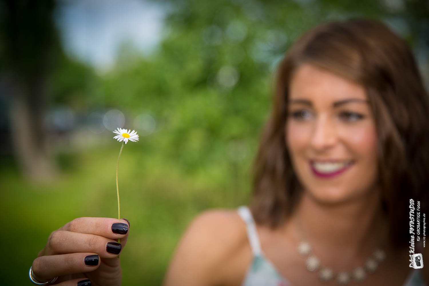 Mauerblümchen.... #Laura