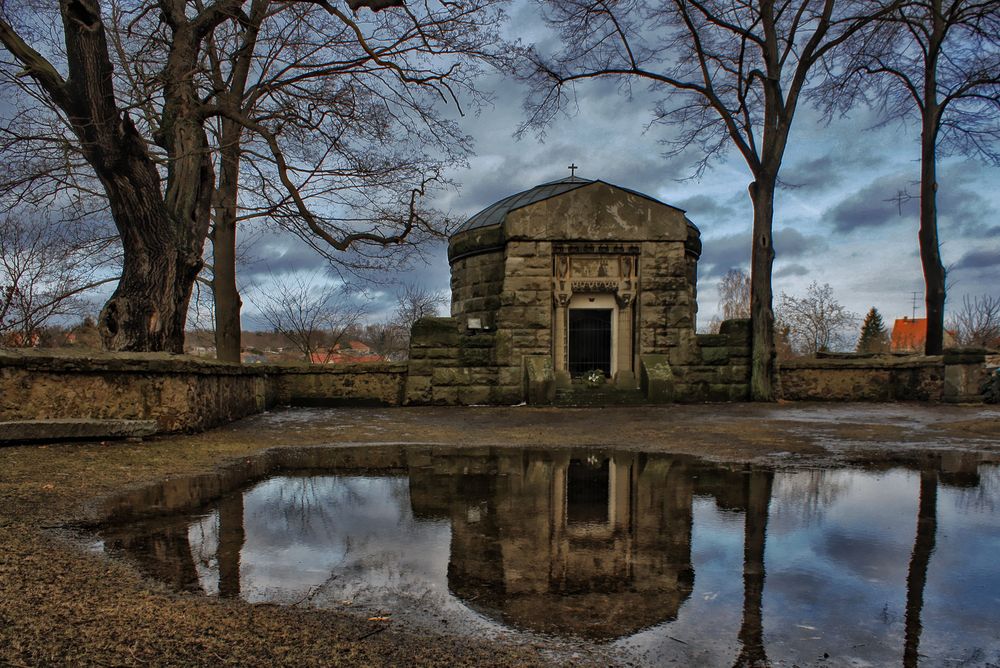 mausoleum