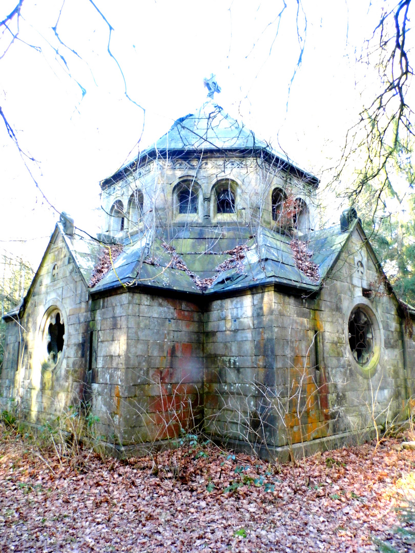 mausoleum