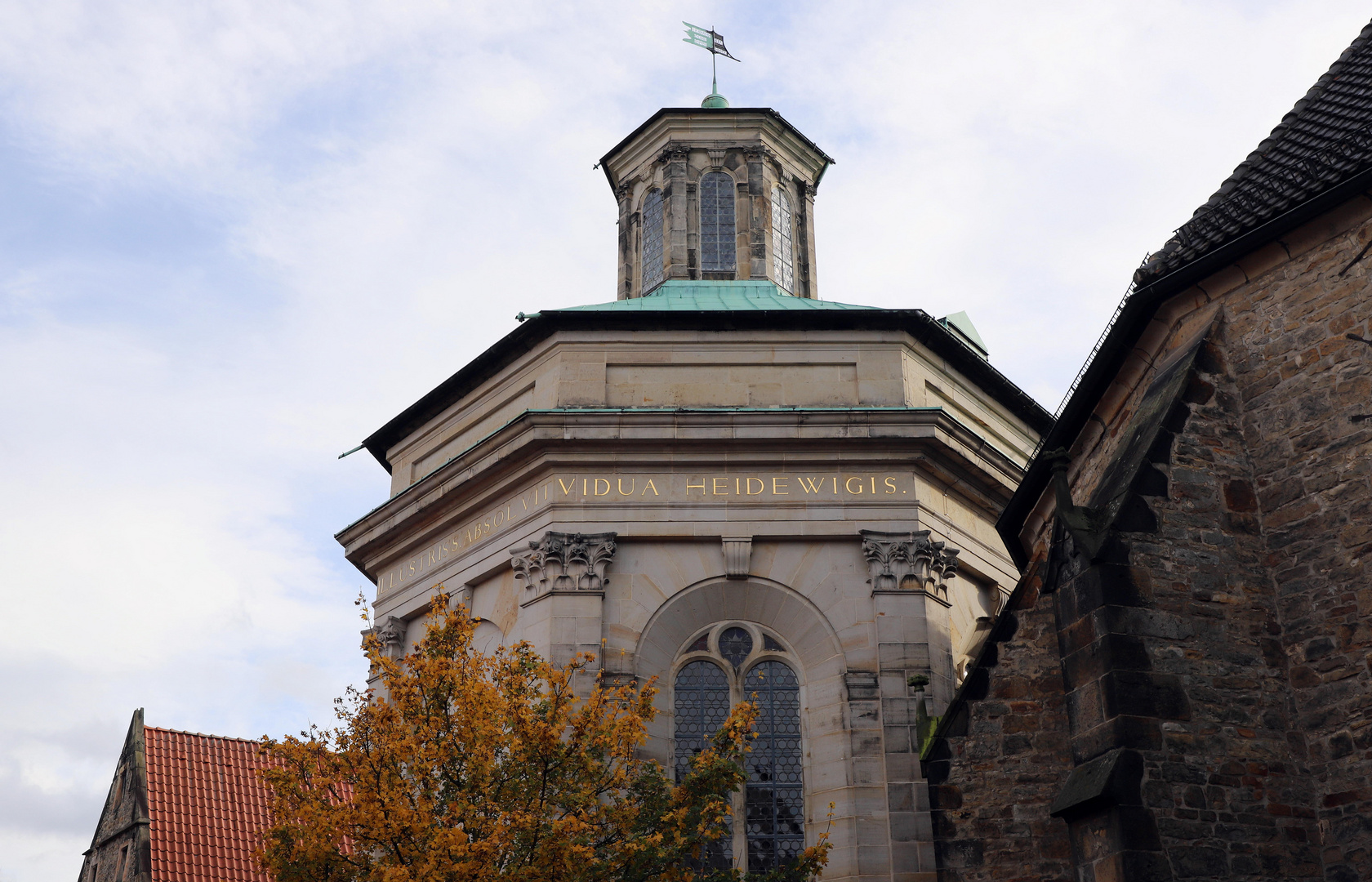 mausoleum außen