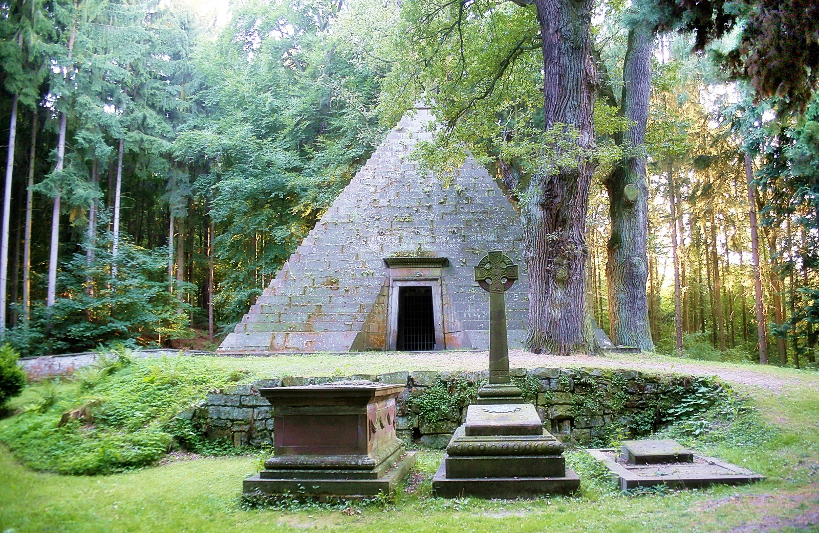 Mausoleum Derneburg