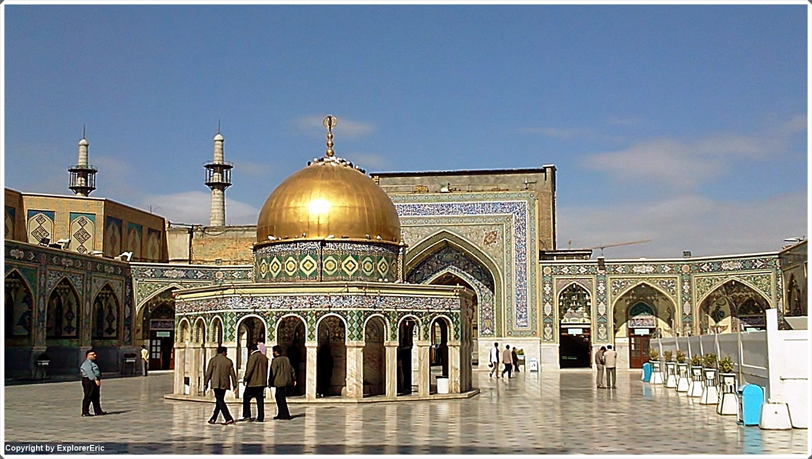 Mausoleum des Imam Reza..................