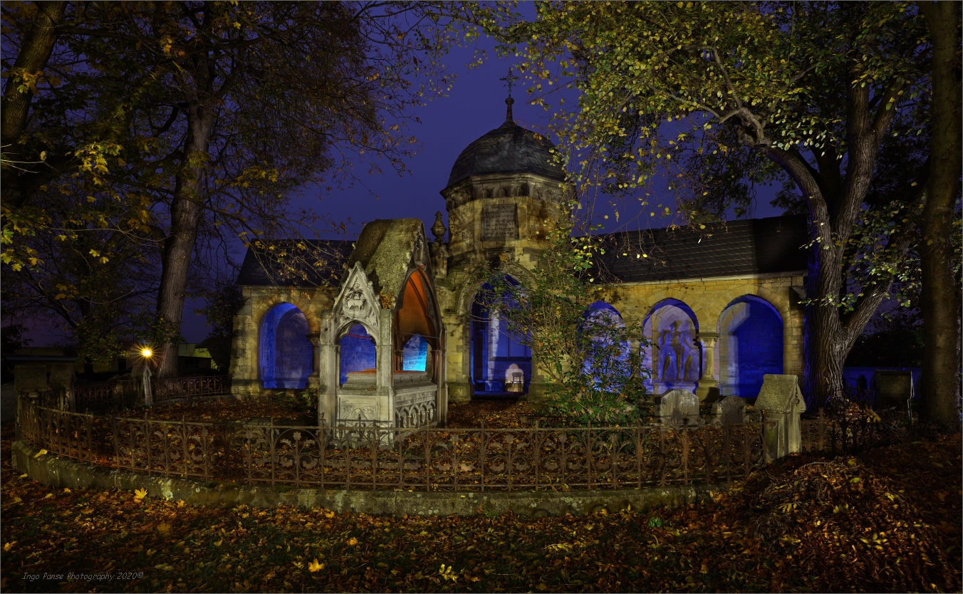 - Mausoleum / Erbbegräbnisstätte von Alvensleben -