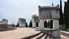 MAUSOLEUM VON D'ANNUNZIO