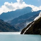 Mauvoisin-See mit Wasser aus Stollen