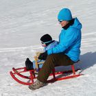 Max und Tanja rodeln