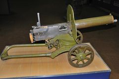 Maxim machine gun