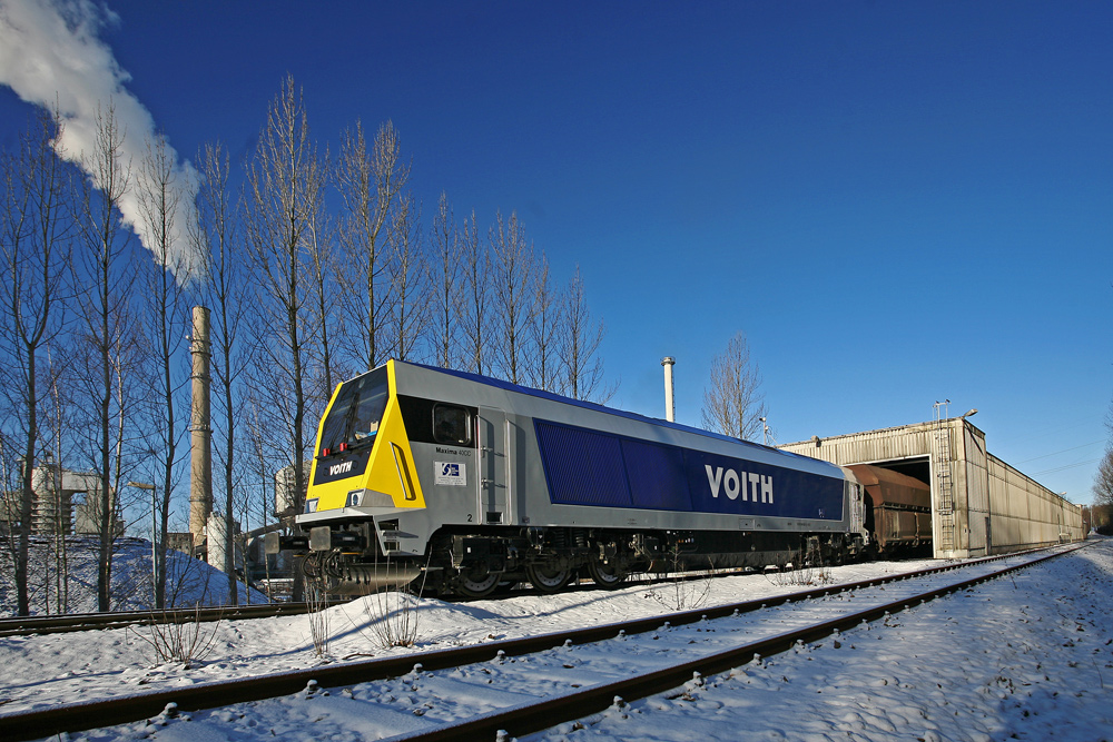 Maxima 40 CC, stärkste dieselhydraulische Lok der Welt in Kiel unterwegs.