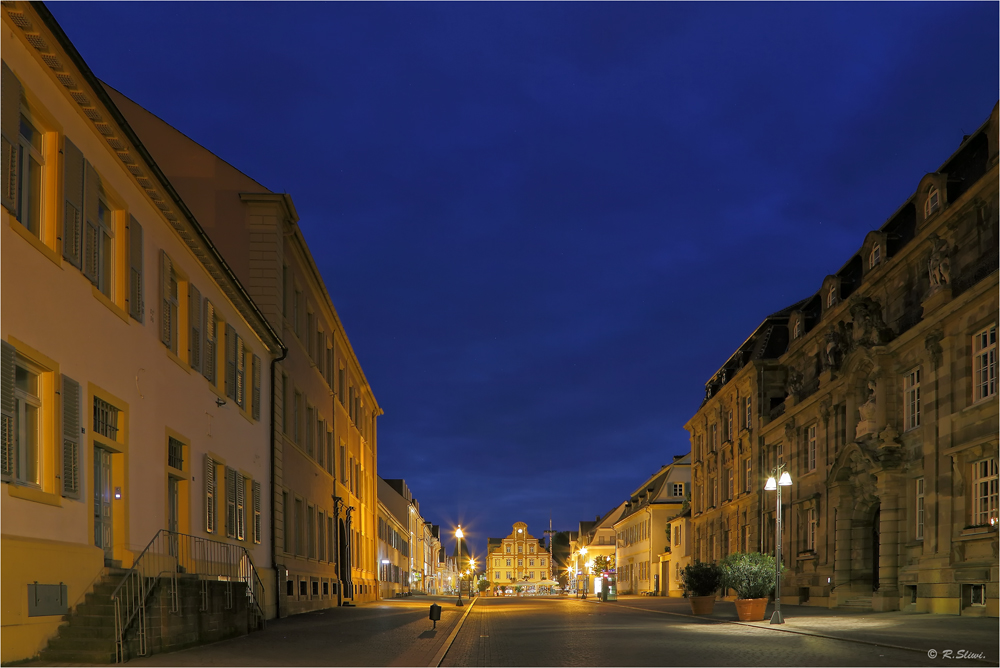 Maximilianstraße...