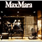 „ MaxMara “