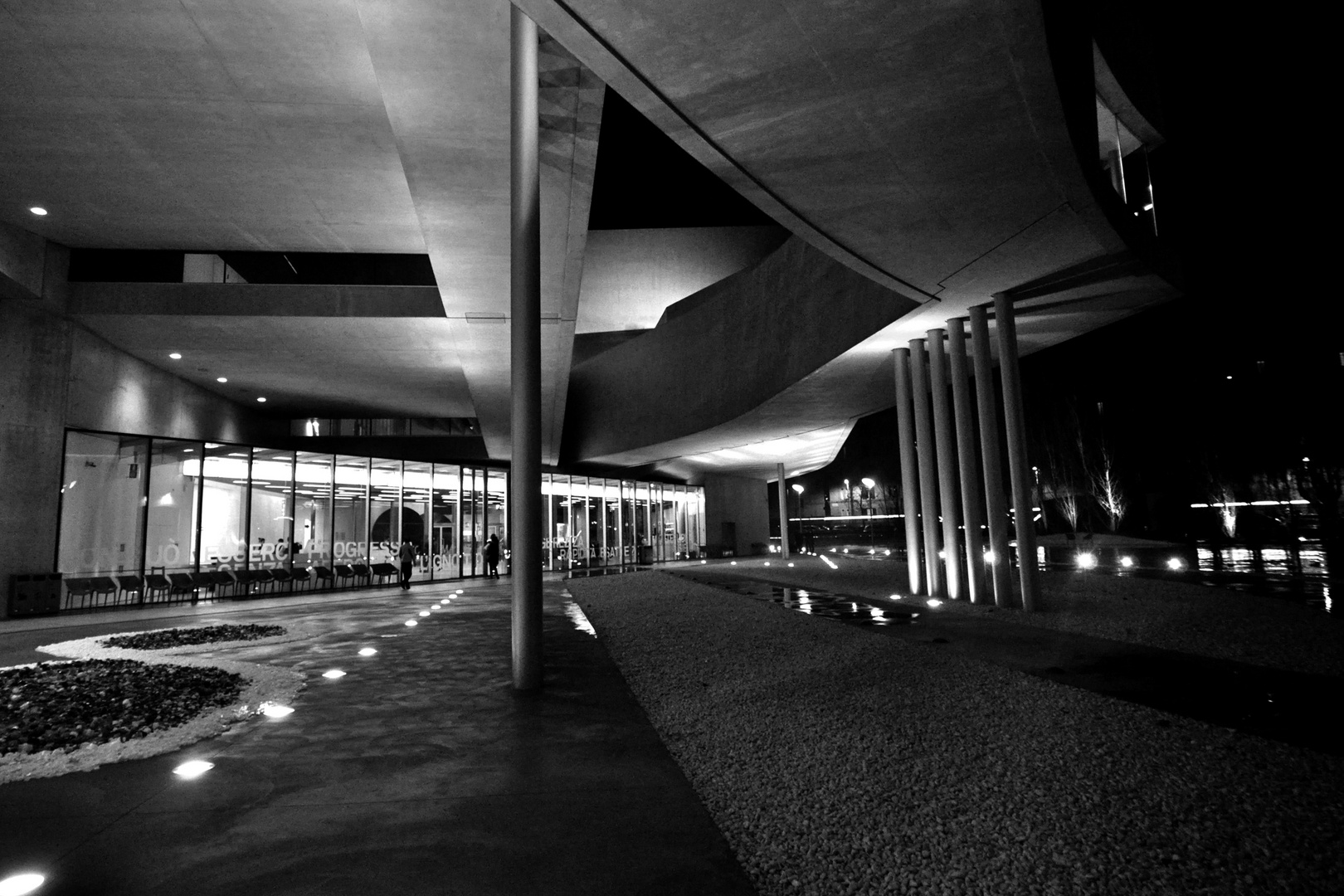 maxxi......bei nacht.......