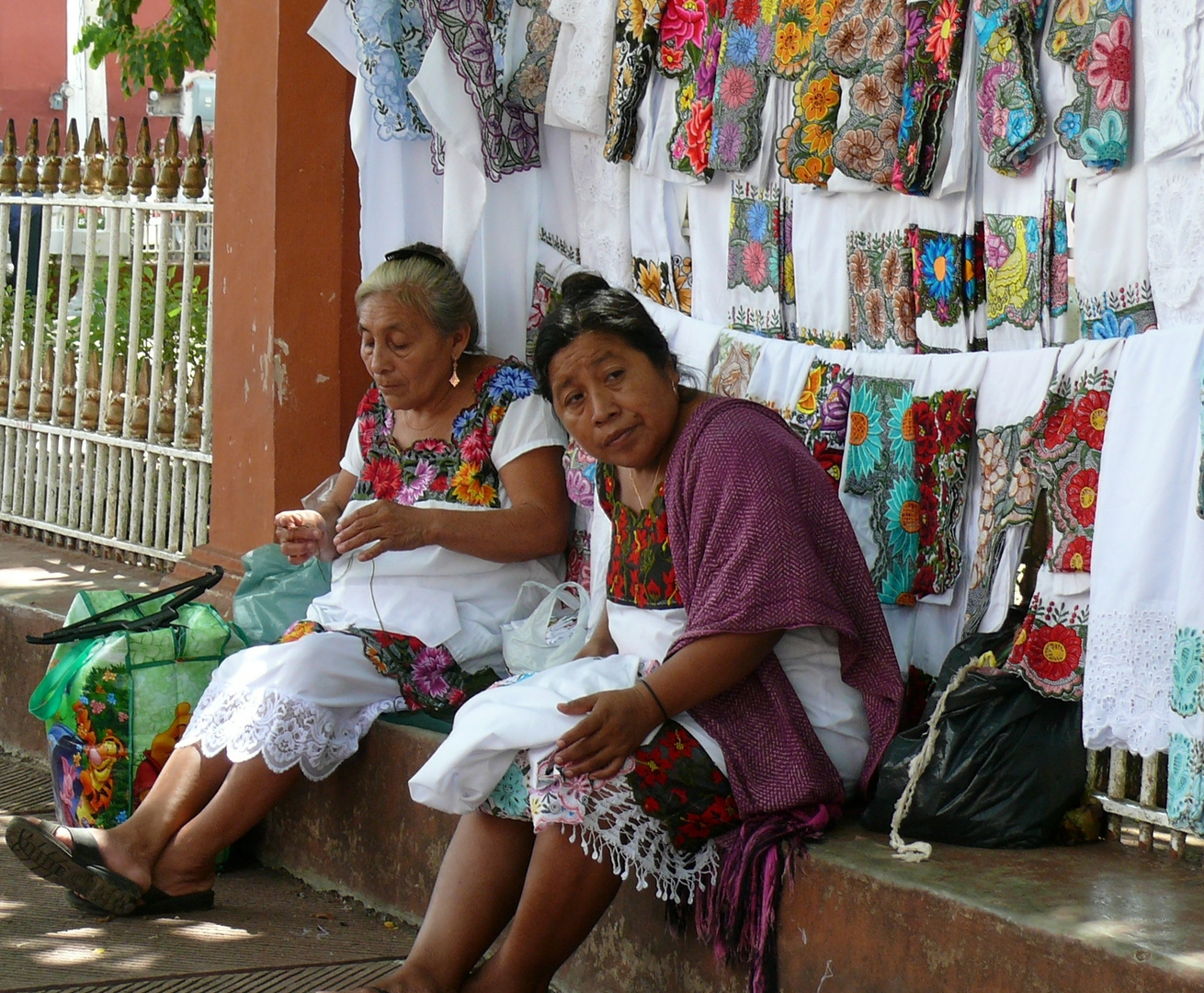 Maya Frauen in Valladolid/Mexiko