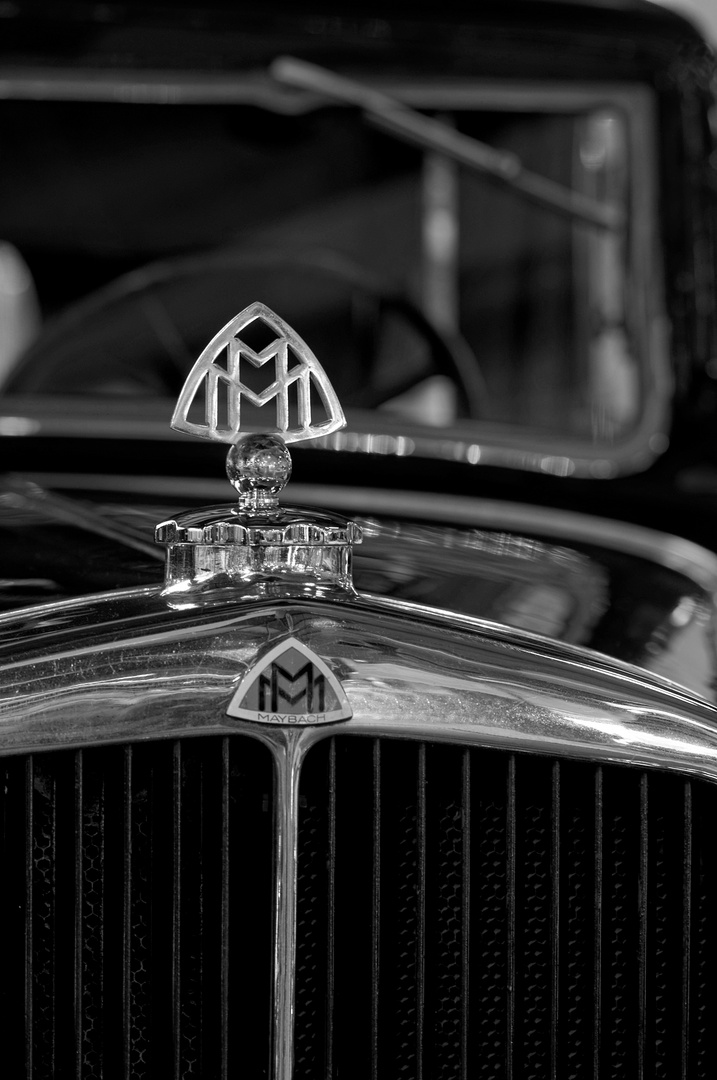 Maybach in schwarz weiß