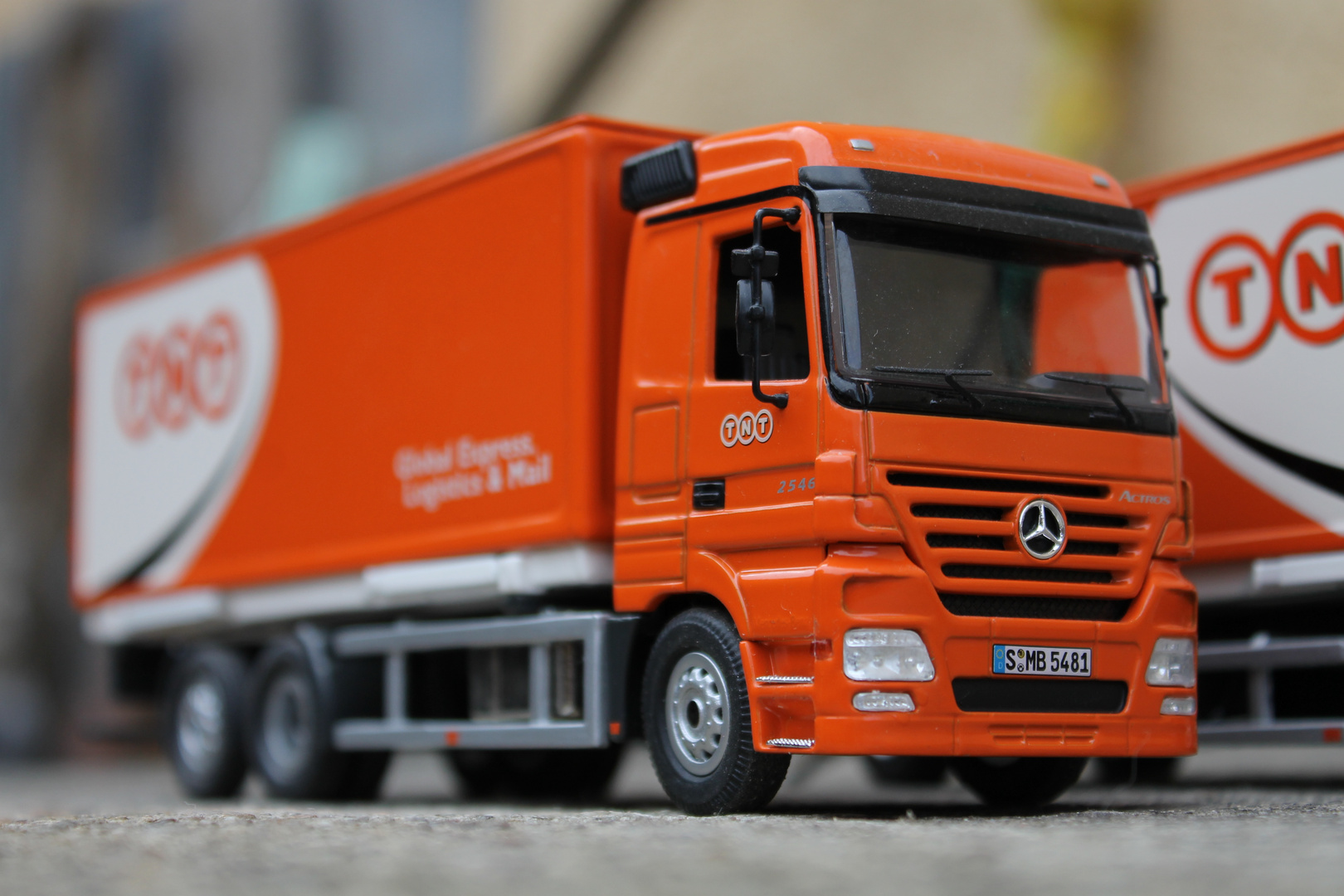 MB Actros Wechselbrückenzug