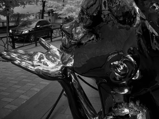 MB Albania Auf der Hand