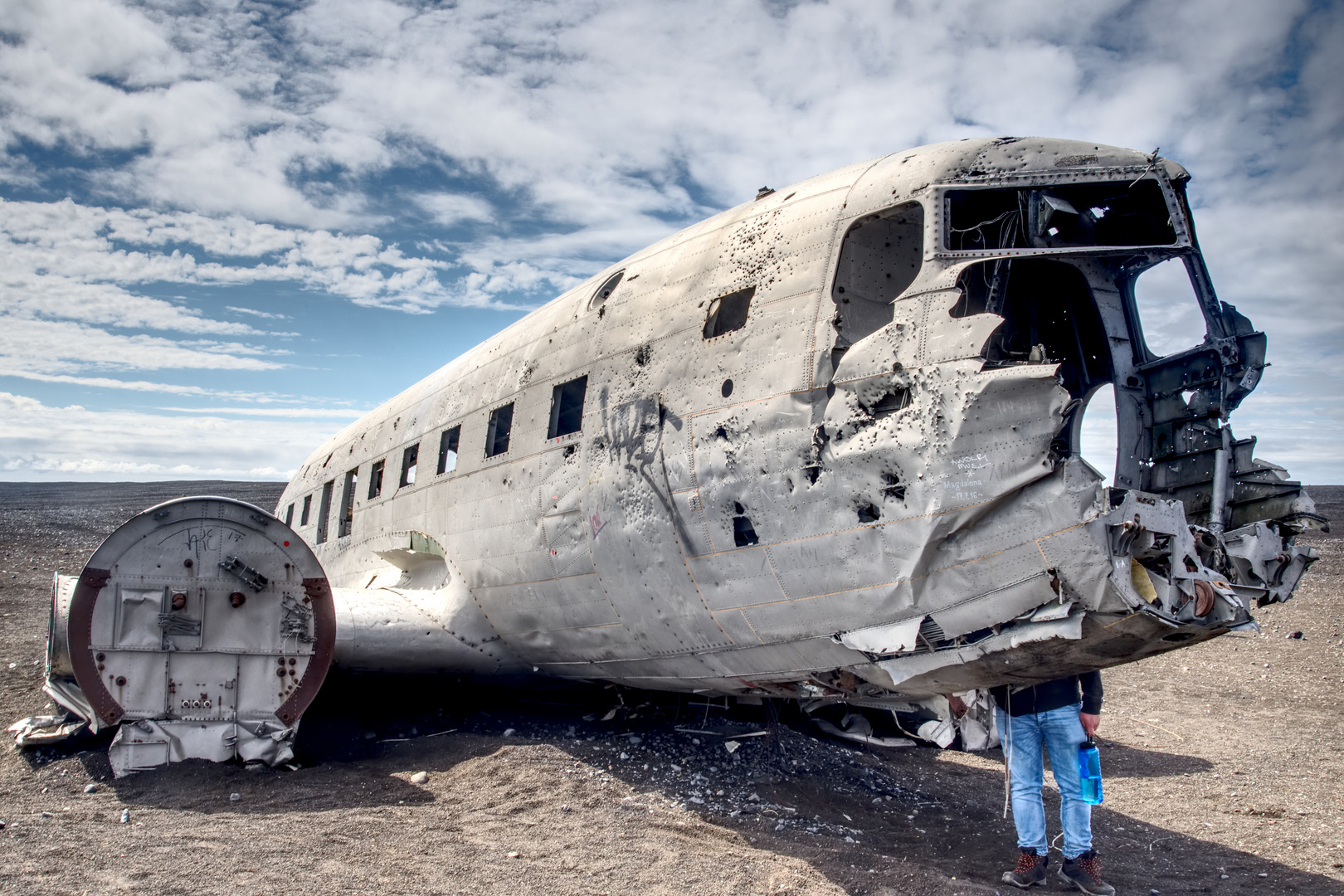 McDonell Douglas DC 3 crashed