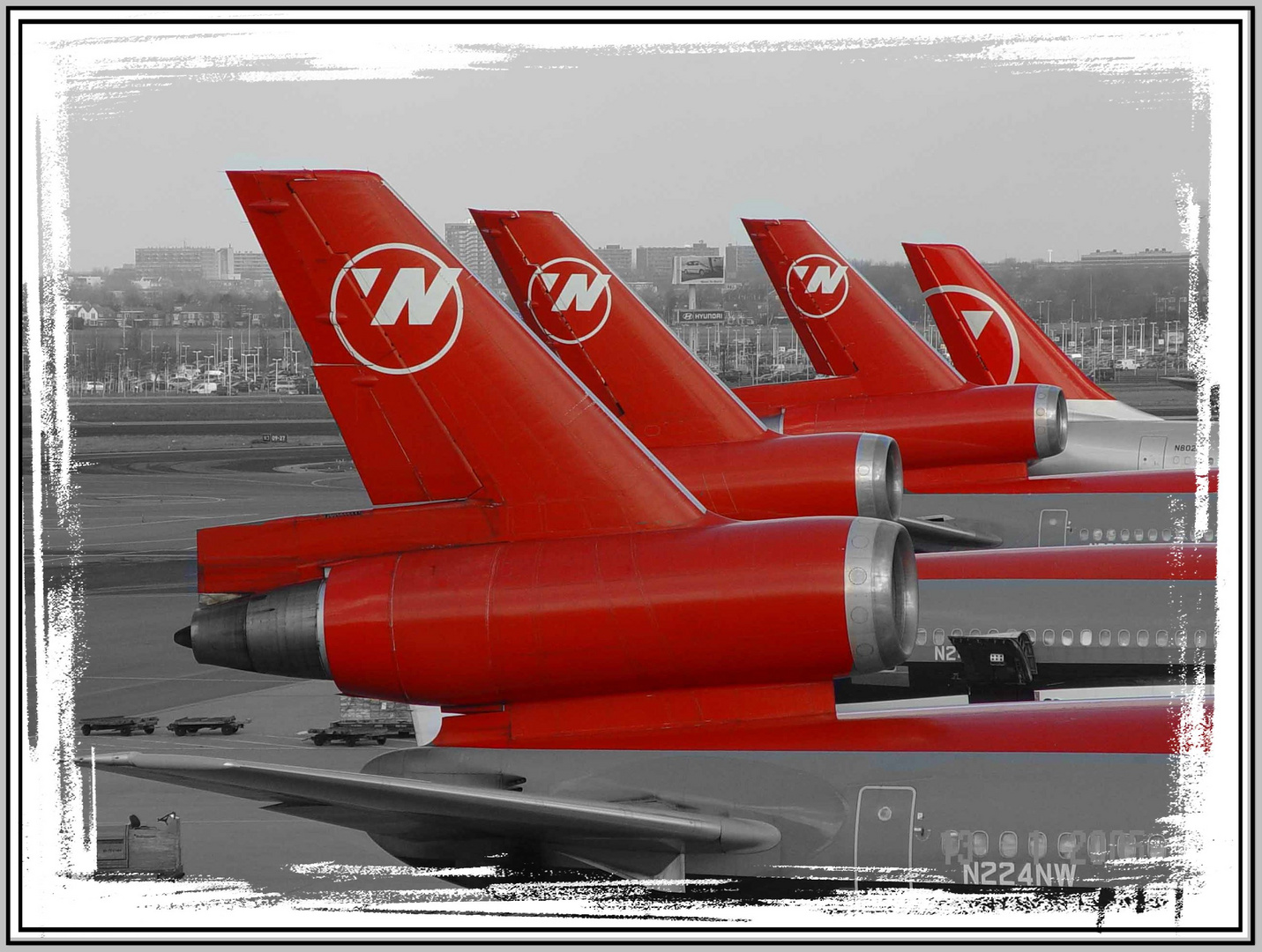 McDonnell Douglas DC-10 (C-10 Extender) Northwest Airlines - 2005