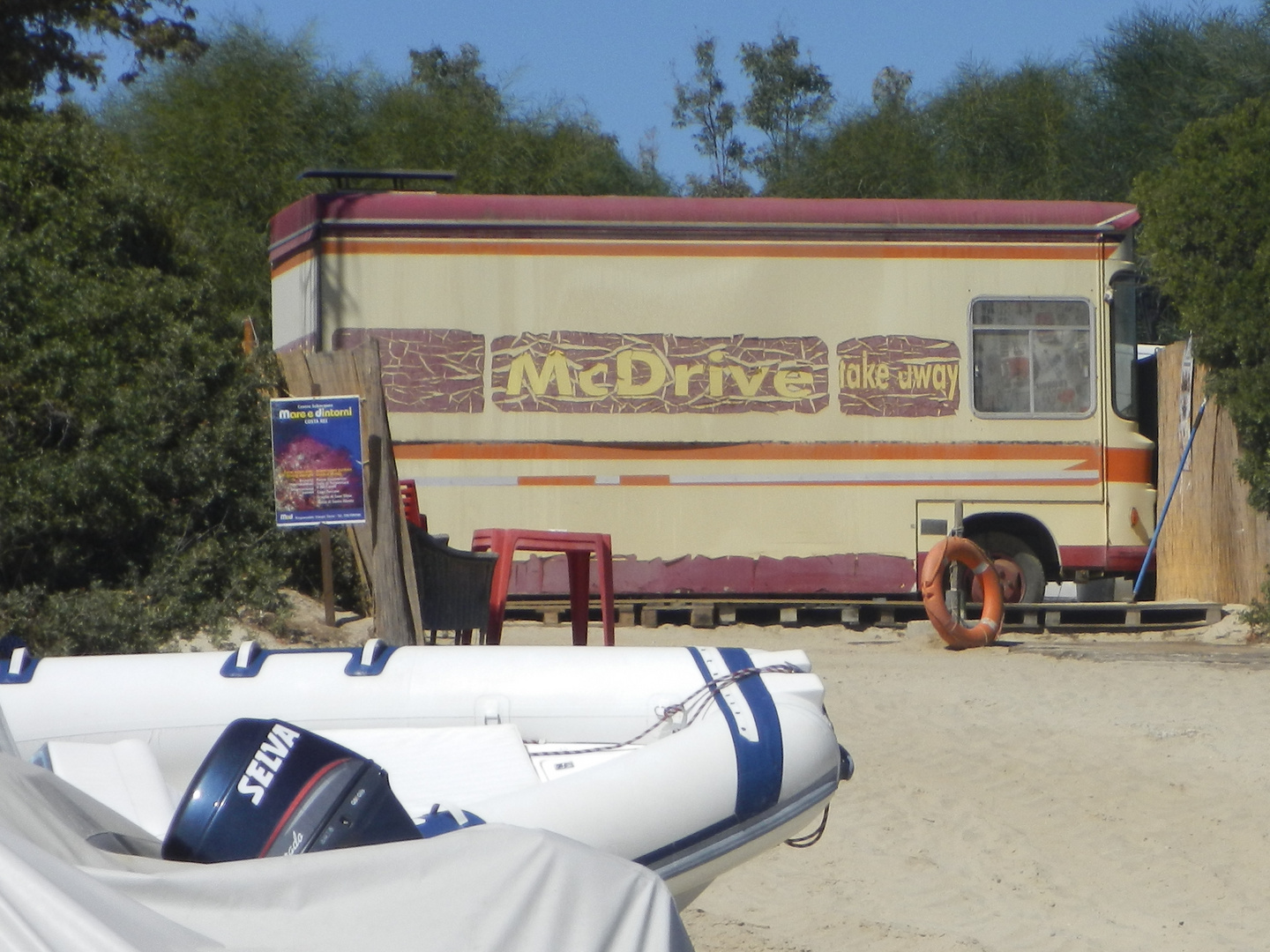 McDrive auf Sardisch