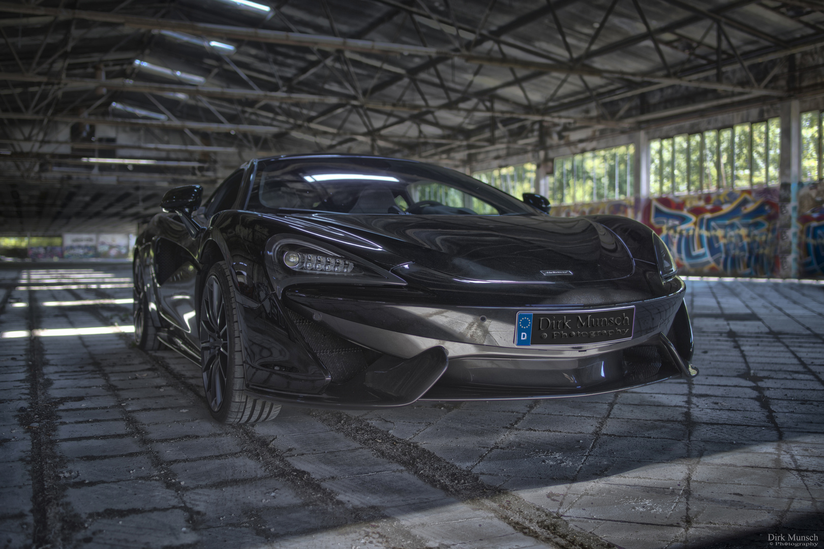 McLaren 750GT