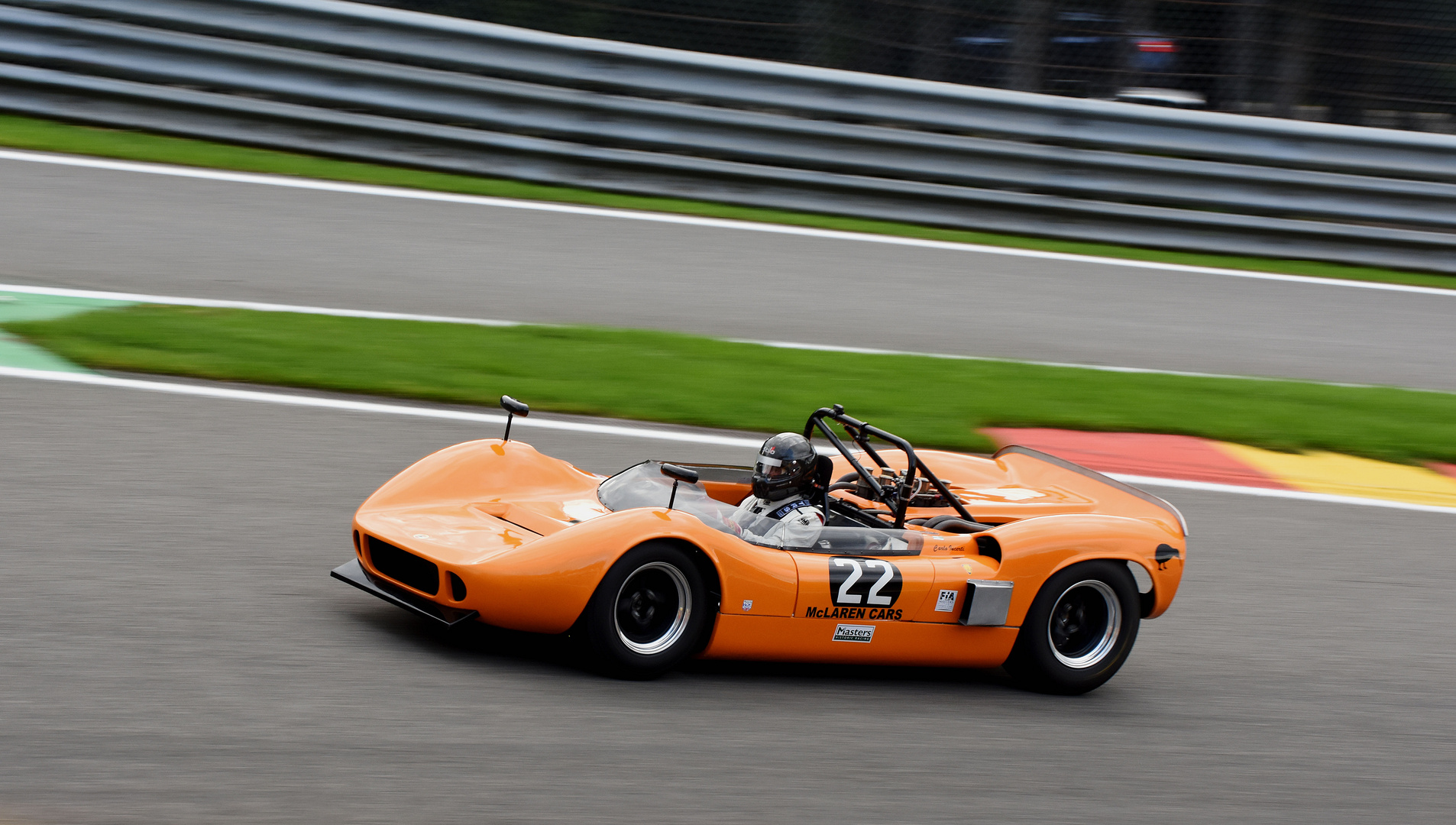 McLaren M1B