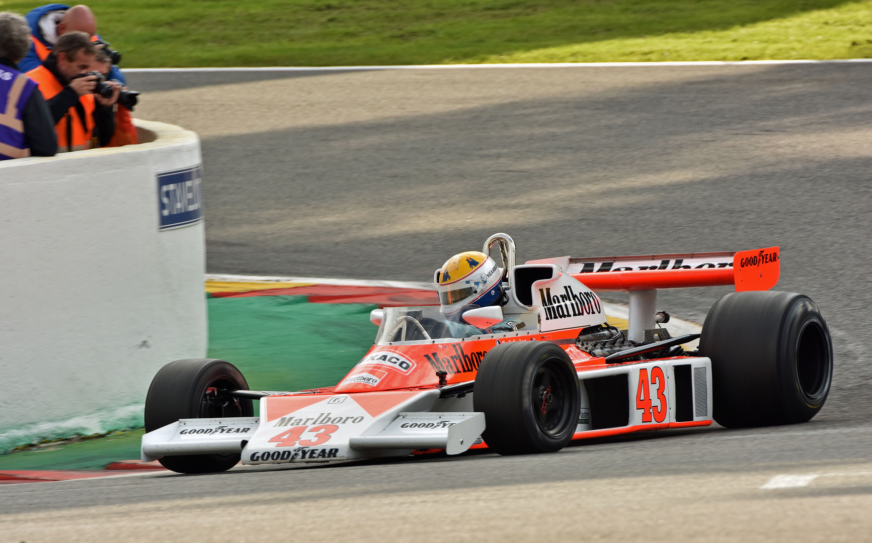 McLaren M23 