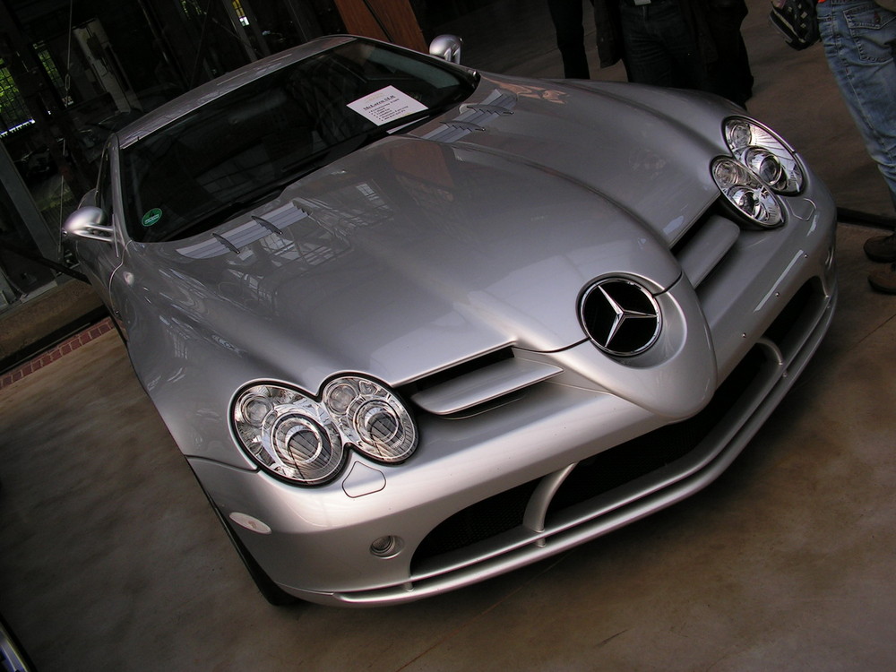 McLaren SLR