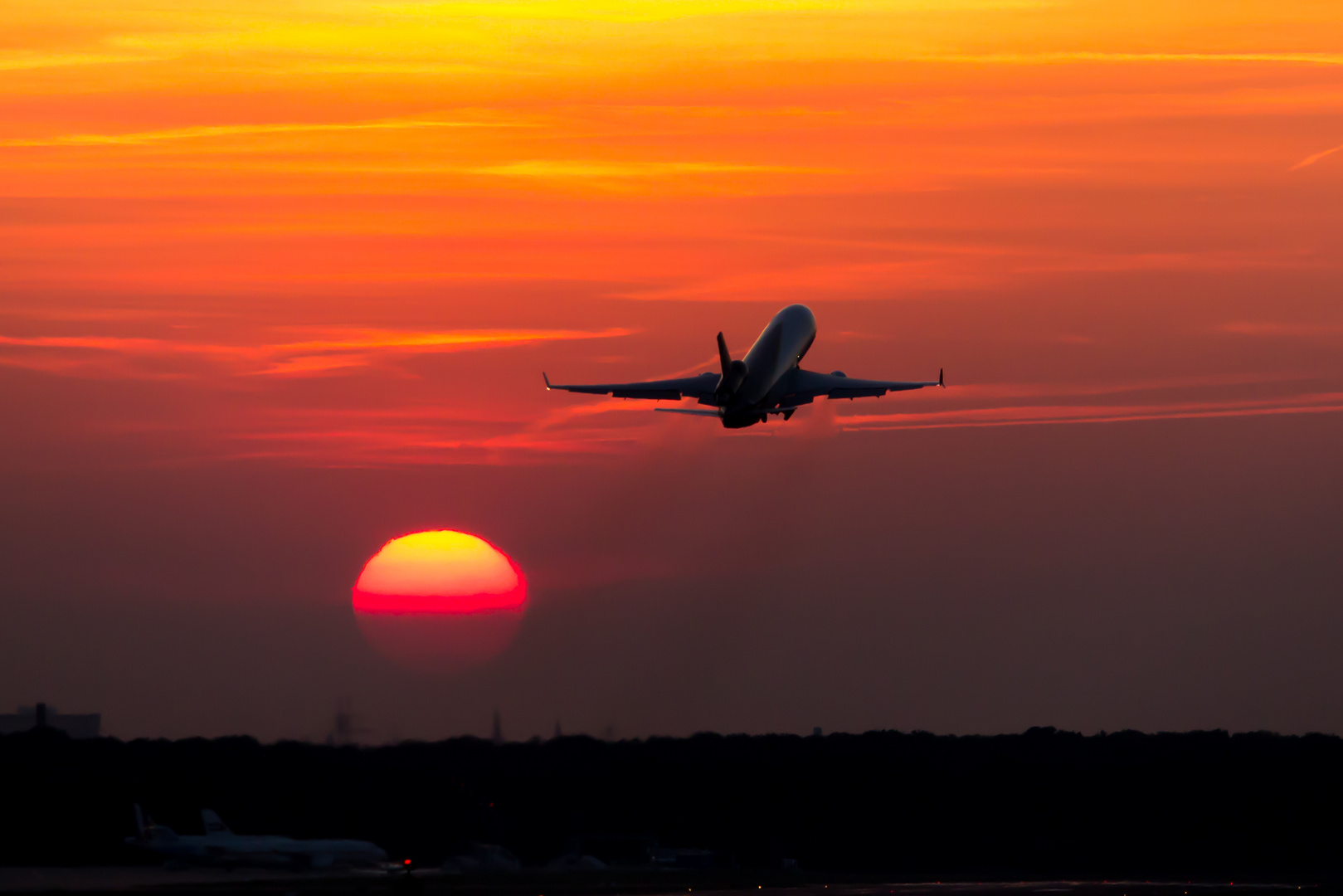 MD-11 SunSet