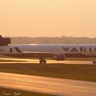 MD11 bei Sonnenuntergang