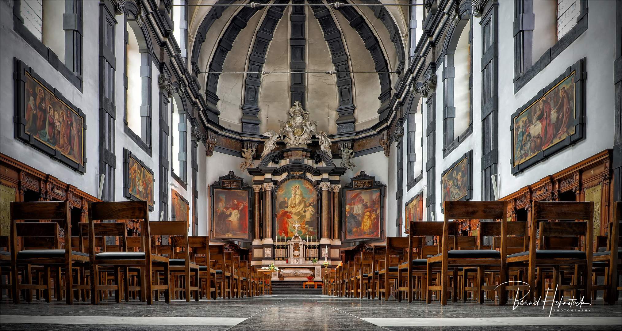 Mechelen .... Kirche unsere Liebe Frau von Leliëndal