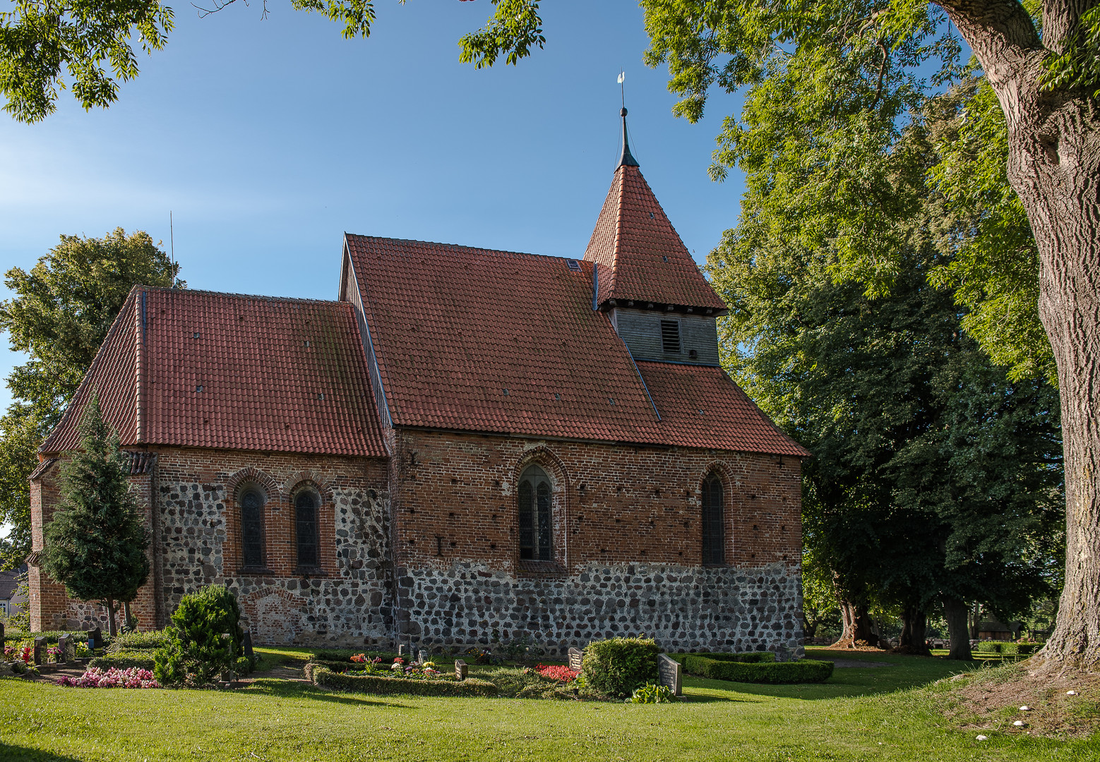 Mecklenburg-Vorpommern - Dorfkirche