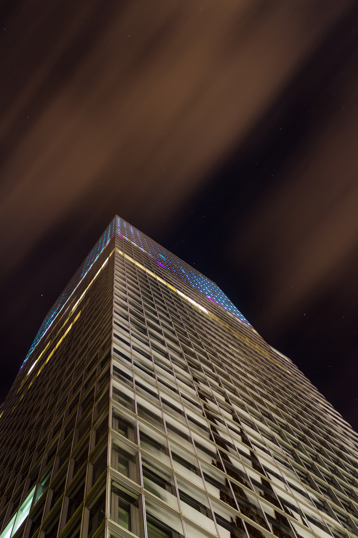 Mediapark bei Nacht