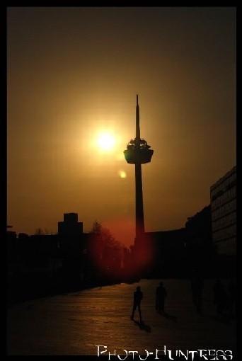 Mediapark bei Sonnenuntergang