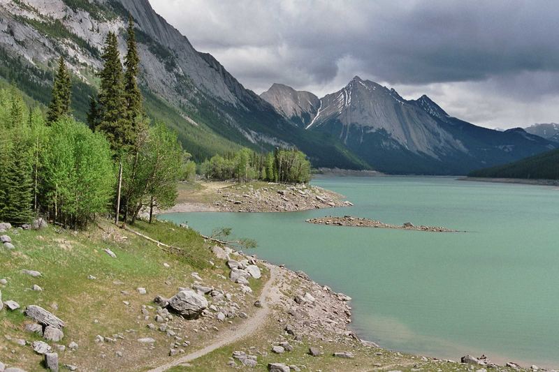 Medicine Lake, Canada