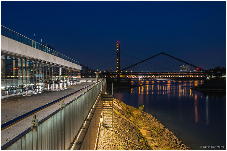 Medienhafen am Abend -04