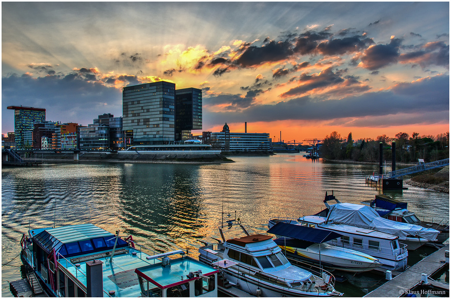 Medienhafen am Abend -05