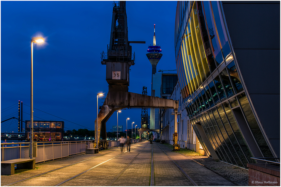 Medienhafen am Abend -06