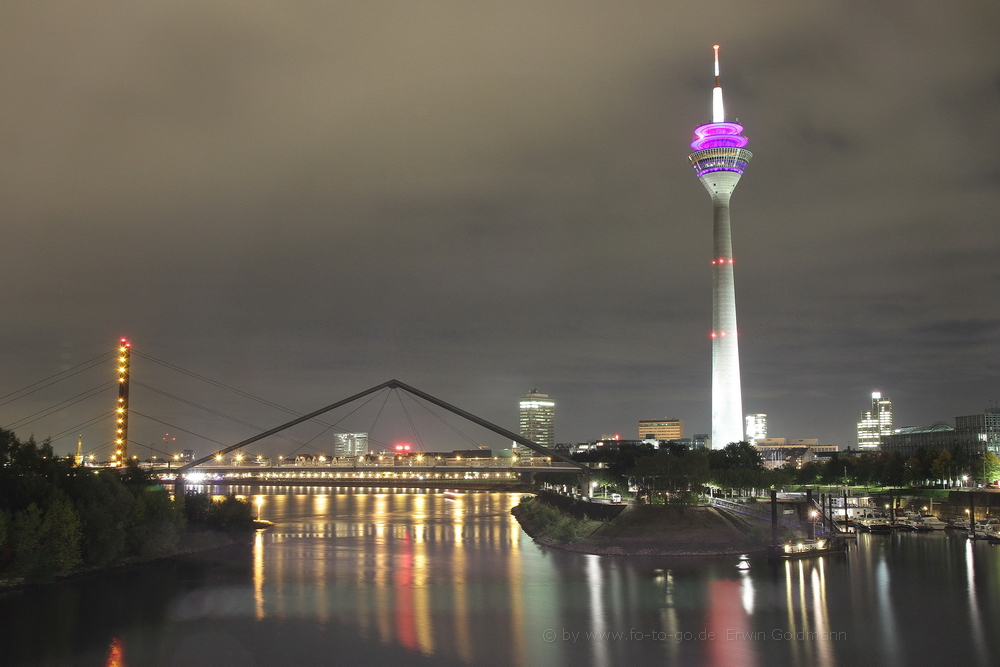 Medienhafen bei Nacht