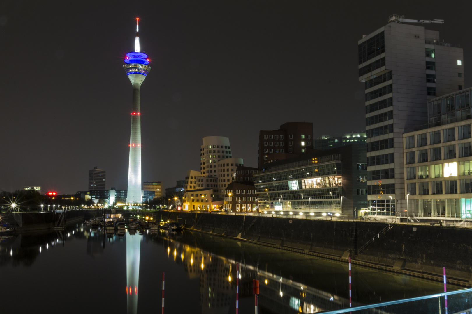 Medienhafen bei Nacht