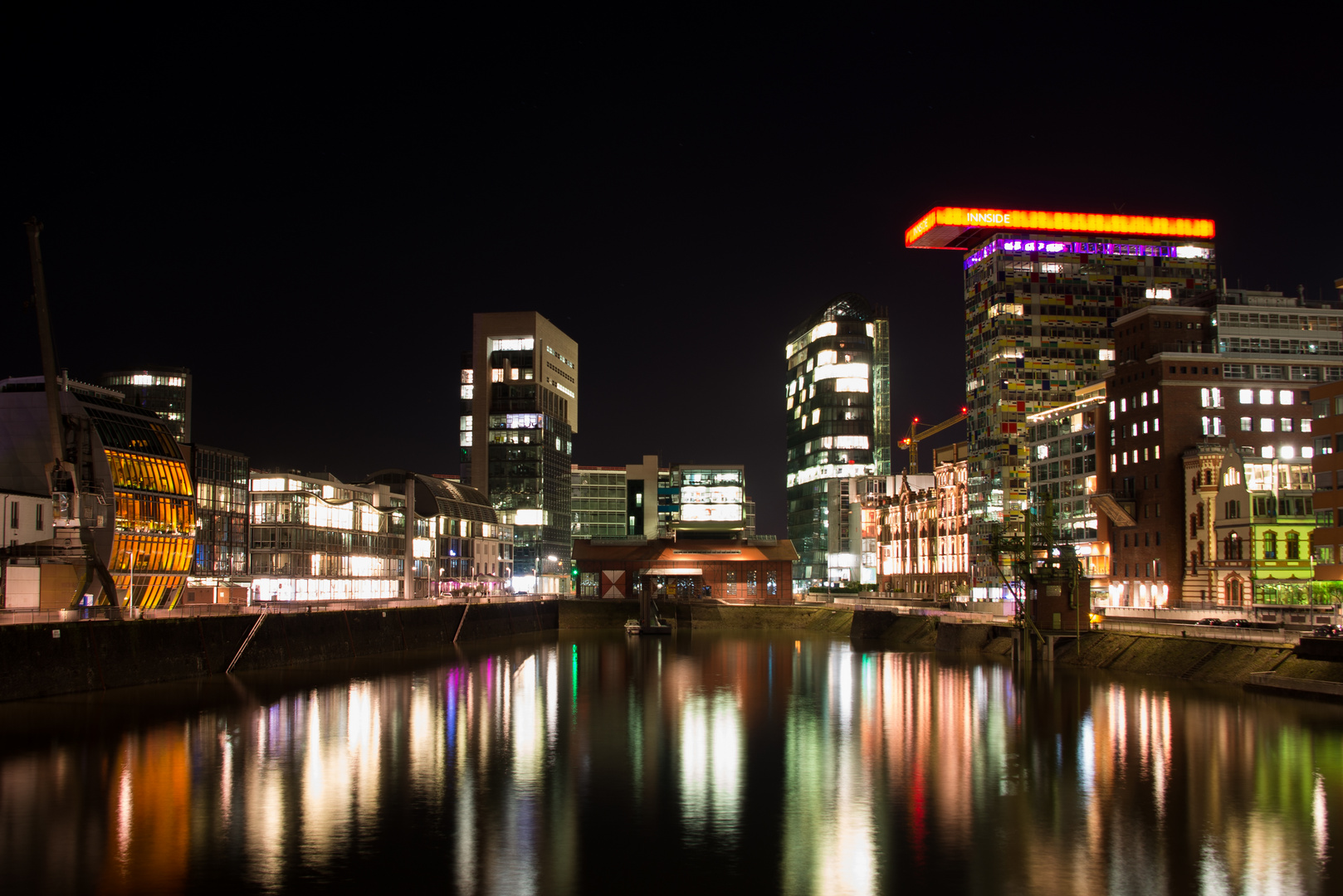 Medienhafen bei Nacht