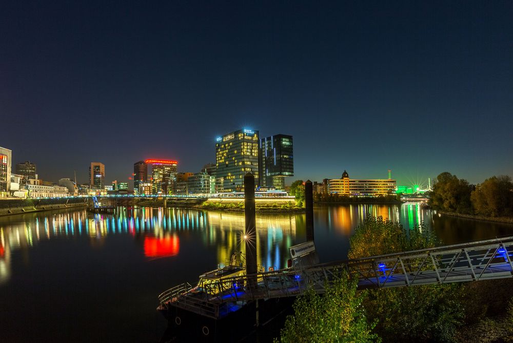 Medienhafen bei Nacht