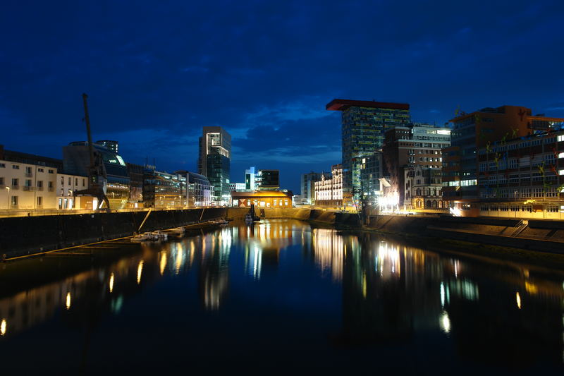 Medienhafen bei Nacht