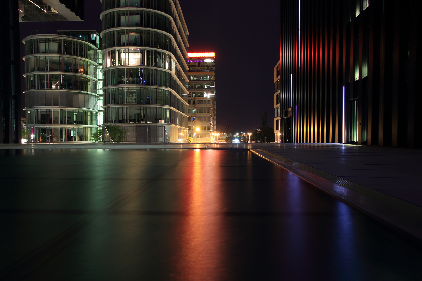 Medienhafen bei Nacht