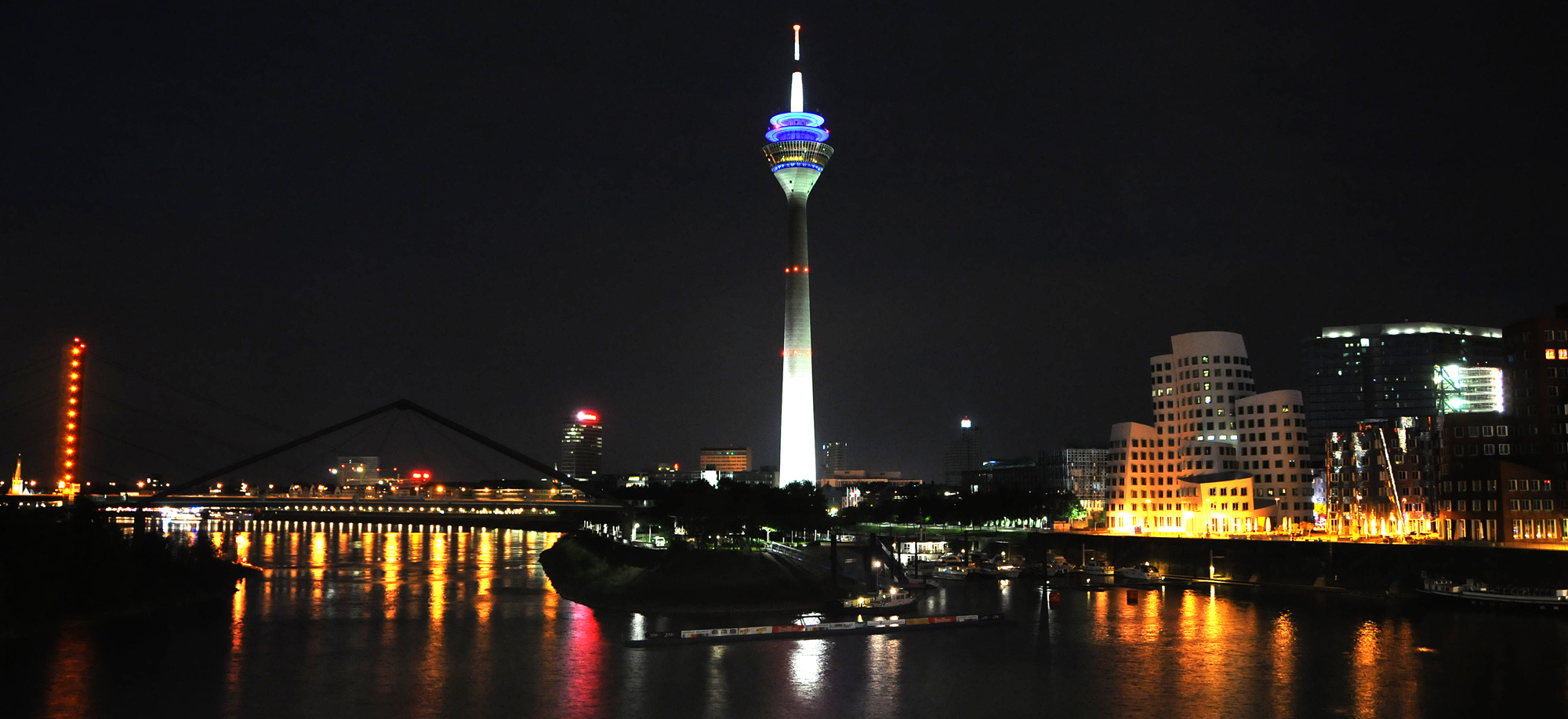 Medienhafen bei Nacht