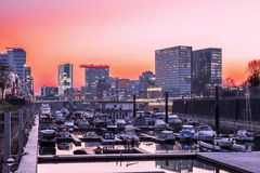 Medienhafen bei Sonnenuntergang