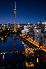 Medienhafen by night